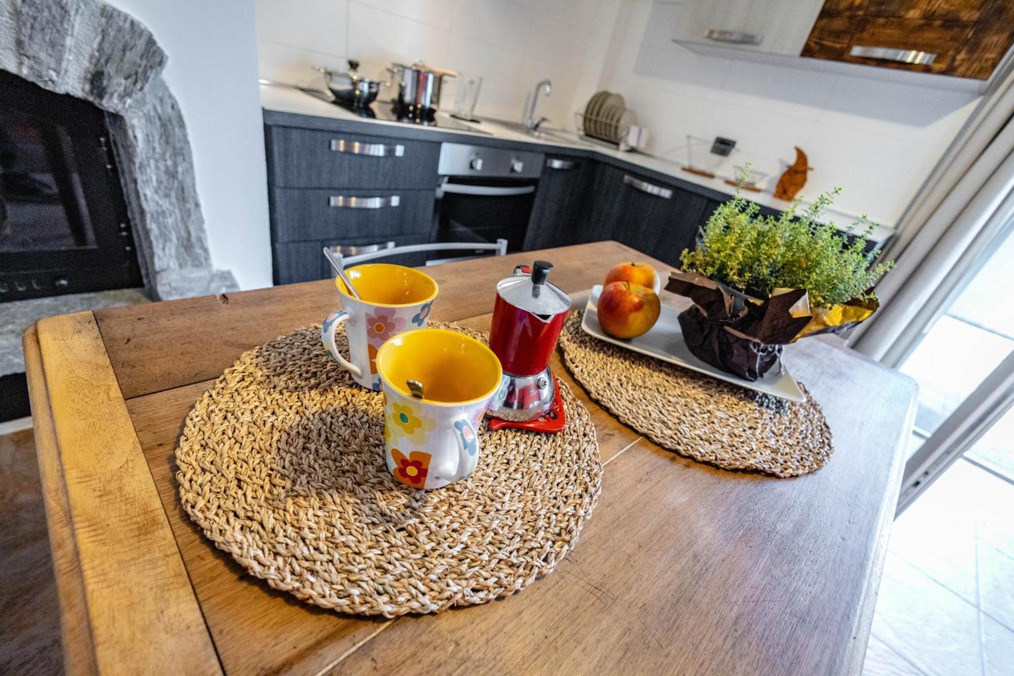 Case Appartamenti Vacanze Da Cien Saint-Christophe Luaran gambar