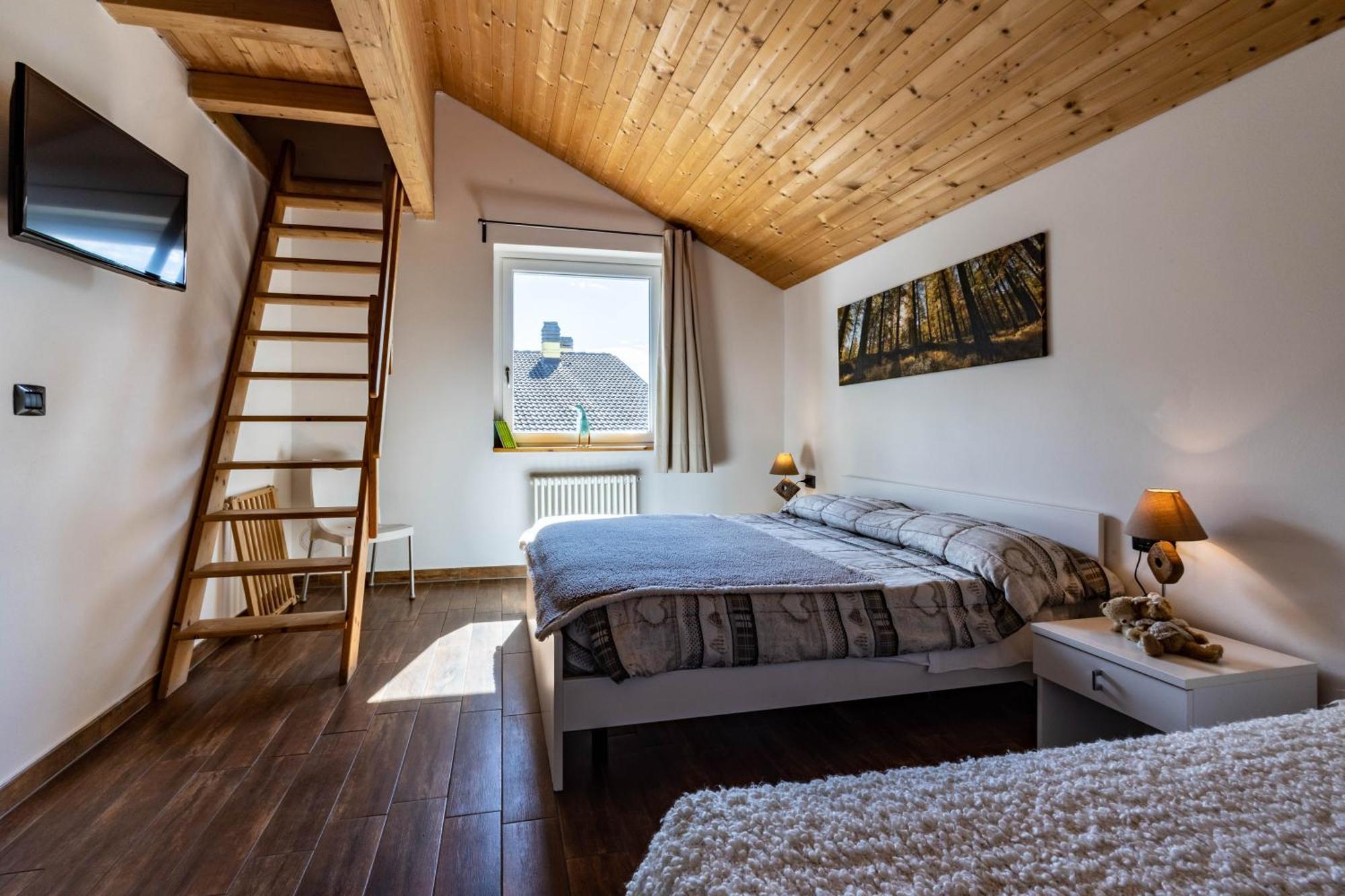 Case Appartamenti Vacanze Da Cien Saint-Christophe Luaran gambar